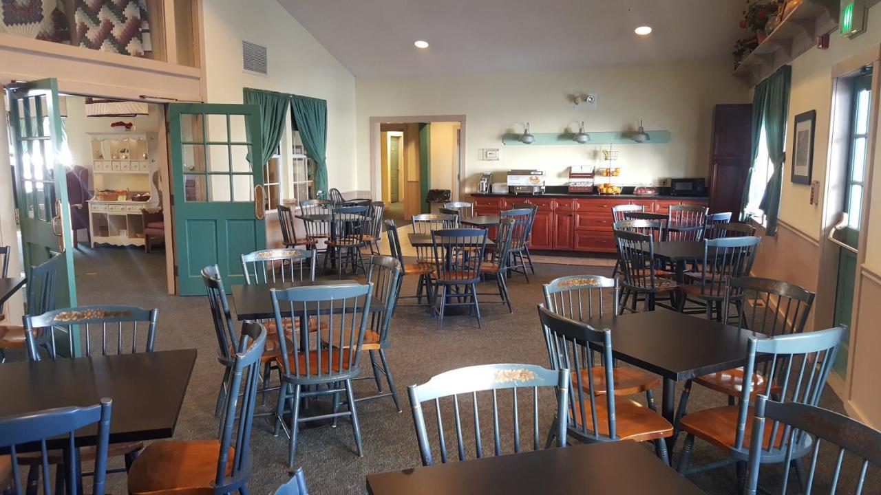 Amish Inn Nappanee Exterior photo